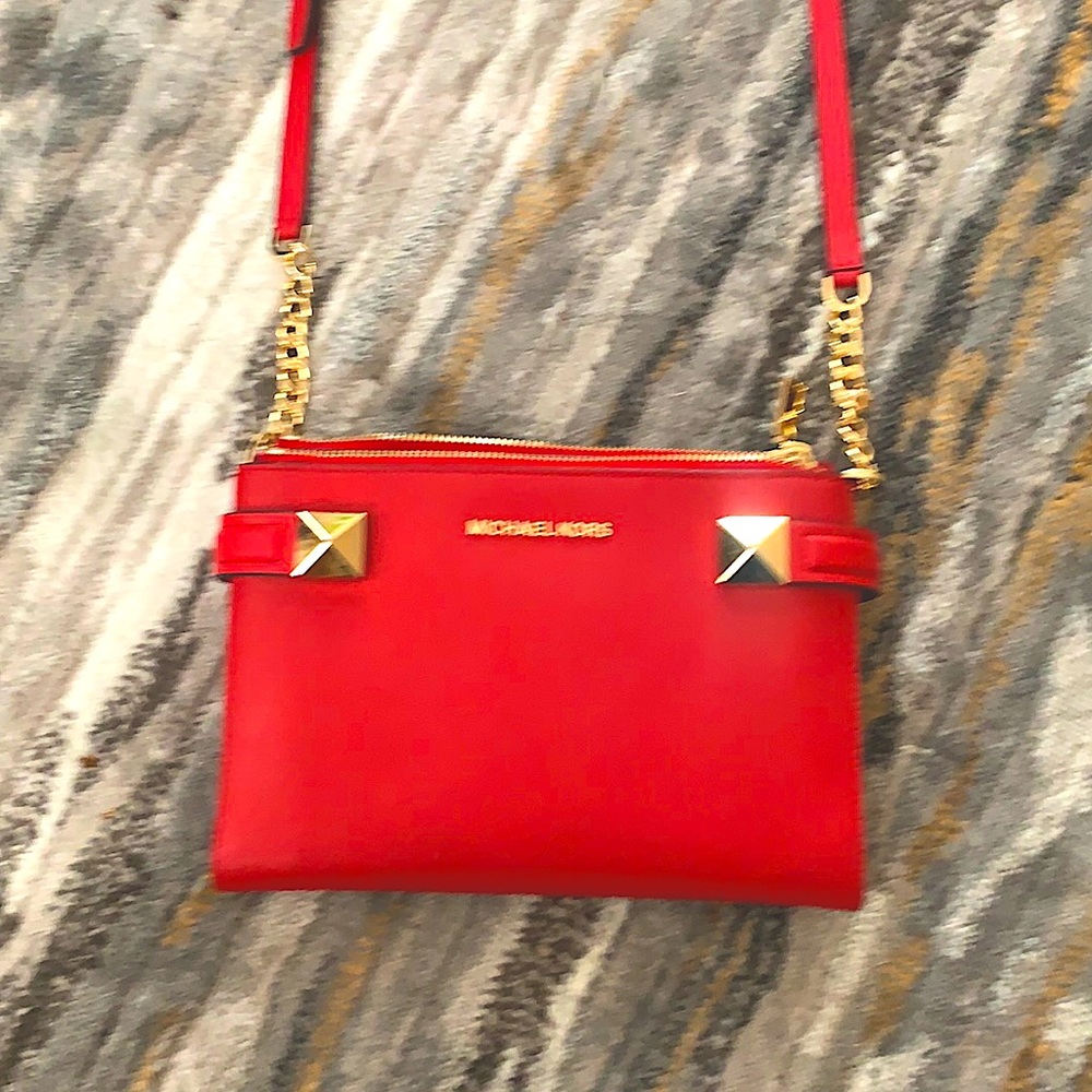 MICHEAL KORS CROSSBODY BAG